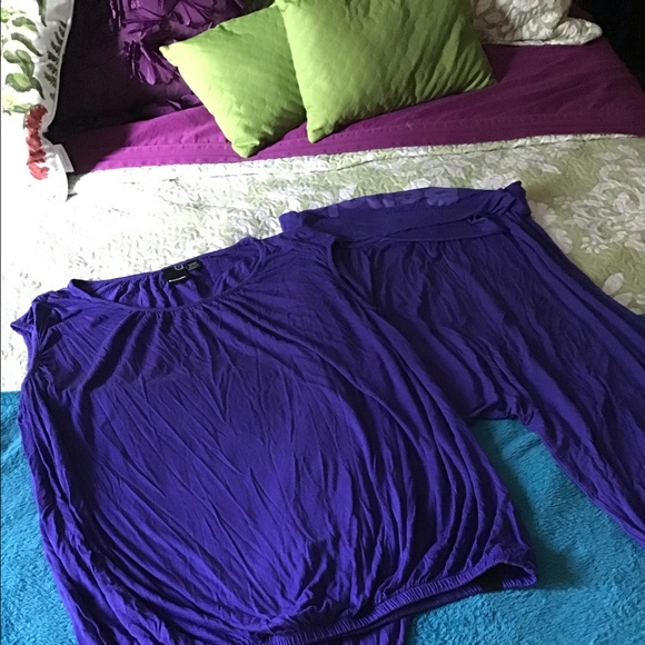 Yoga bench suit - Picture 1 of 7